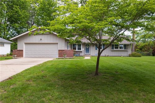 14 W 109th St, Kansas City, MO, 64114-4986 | Card Image