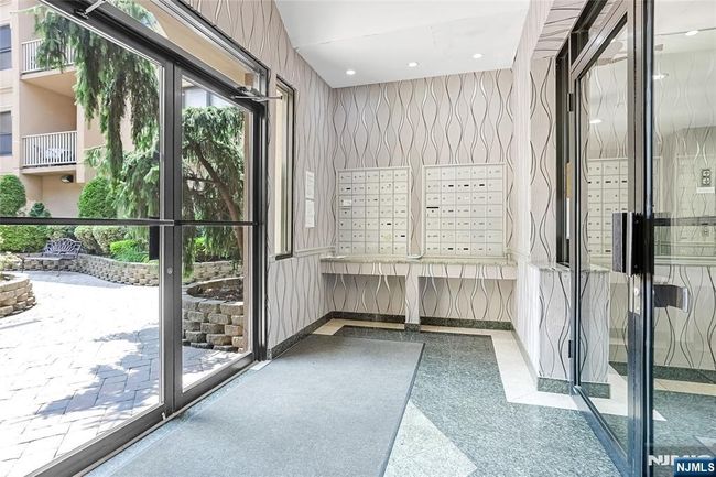 8915 Bergenwood Ave, Condo with 1 bedrooms, 1 bathrooms and null parking in North Bergen NJ | Image 22