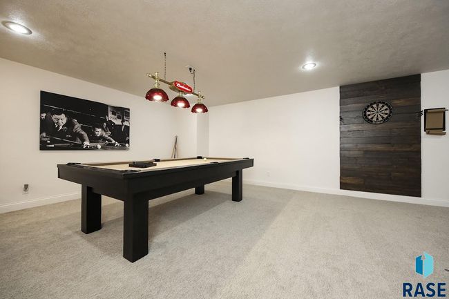 409 N Piper Dr, House other with 6 bedrooms, 3 bathrooms and null parking in Sioux Falls SD | Image 30