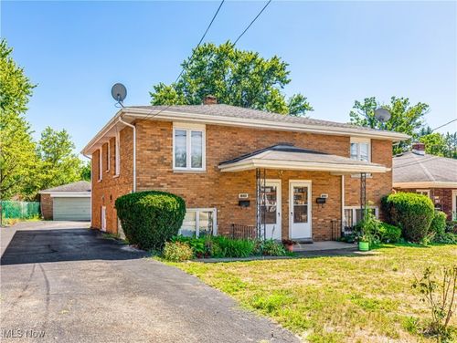 1038 Saxon Avenue, Akron, OH, 44314 | Card Image
