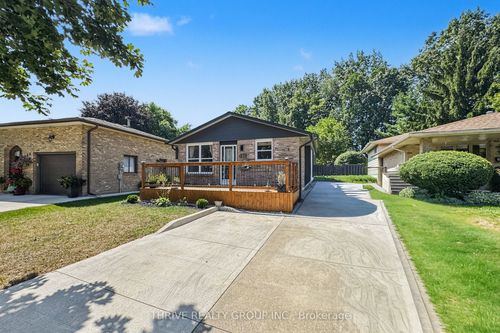 780 Classic Dr, London, ON, N5W5V2 | Card Image