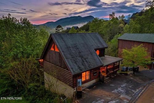 2140 Bear Haven Way, Sevierville, TN, 37876 | Card Image