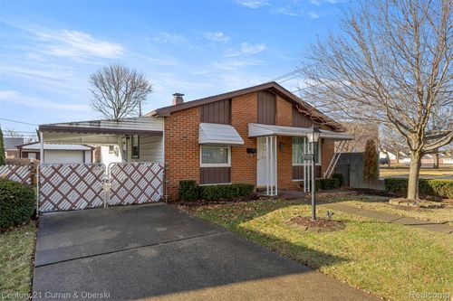 7120 Jackson St, Taylor, MI, 48180-2638 | Card Image