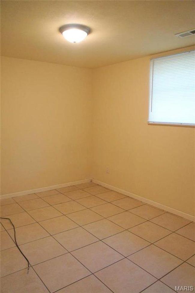 617 W Madison St, House other with 4 bedrooms, 2 bathrooms and 1 parking in O Fallon IL | Image 15