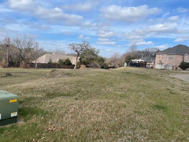 View of yard | Image 9