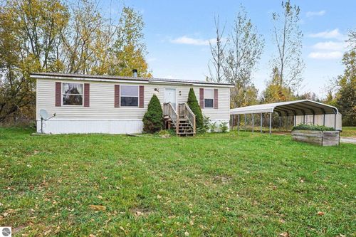 5176 N State Road, Alma, MI, 48801 | Card Image
