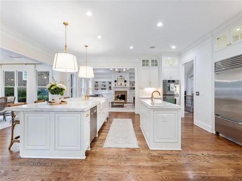 2202 Crimson King Dr, Braselton, GA, 30517-6062 | Card Image