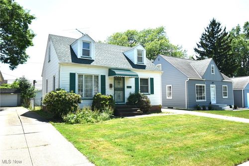 14514 Krems Ave, Maple Heights, OH, 44137-3610 | Card Image