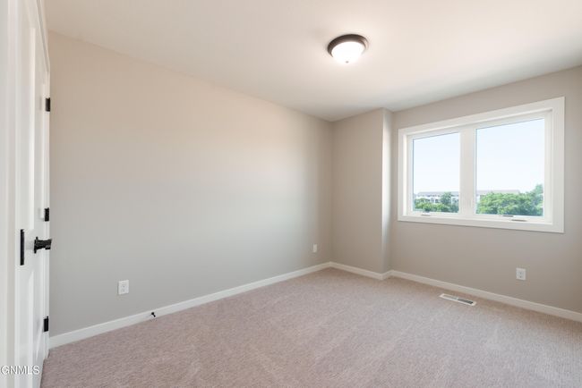 1710 Heart Ridge Loop Se, Townhouse with 3 bedrooms, 3 bathrooms and null parking in Mandan ND | Image 18