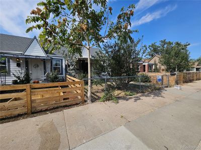 4463 Pennsylvania St, Home with 2 bedrooms, 1 bathrooms and null parking in Denver CO | Image 3