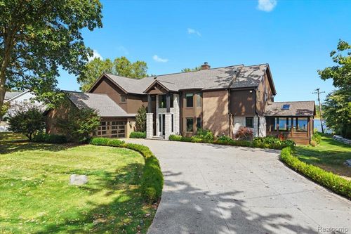 3403 Chickering Ln, Bloomfield Hills, MI, 48302-1417 | Card Image