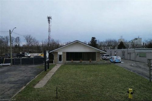 607 Bank St N, Simcoe, ON, N3Y3N3 | Card Image