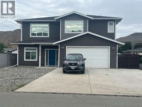 2046 Sunnycrest Ave, Kamloops, BC, V2B4M1 | Card Image