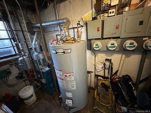 23 93rd St, East Elmhurst, NY, 11369-1124 | Card Image