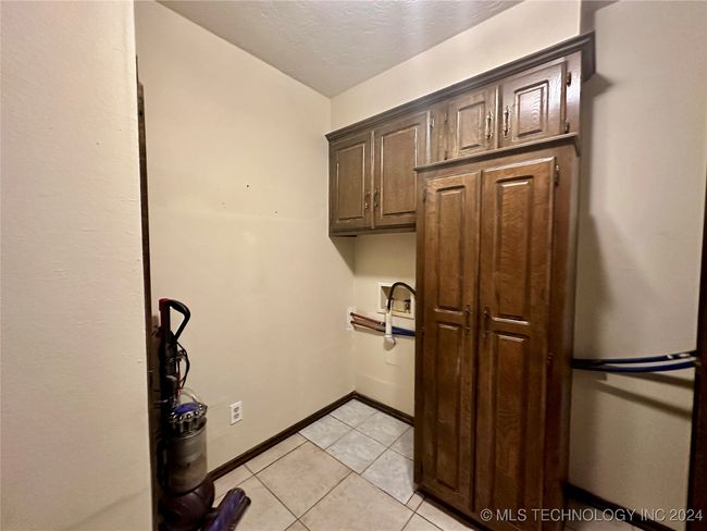 21950 County Road 3510, House other with 3 bedrooms, 2 bathrooms and null parking in Fitzhugh OK | Image 12