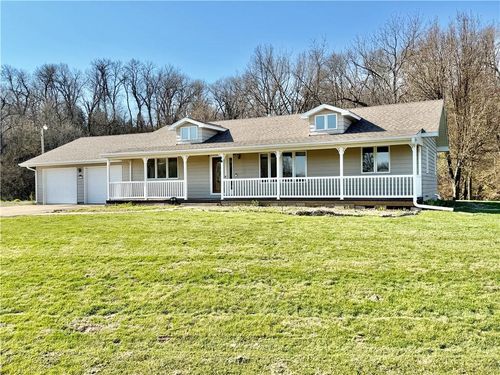 1039 225th Rd, Troy, KS, 66087-4009 | Card Image