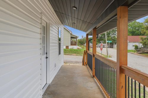 706 Gray St, Woodruff, SC, 29388-1748 | Card Image