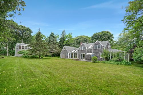174 Middle Rd, Chilmark, MA, 02535-2040 | Card Image
