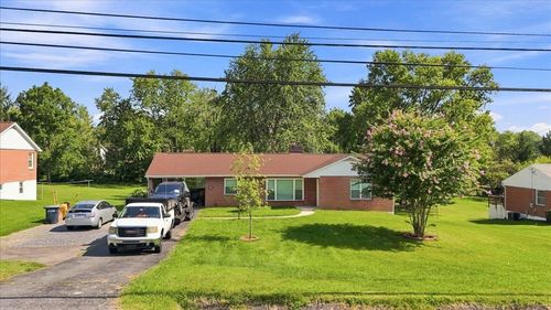 82 Pleasant Hill Rd, Harrisonburg, VA, 22801-5741 | Card Image
