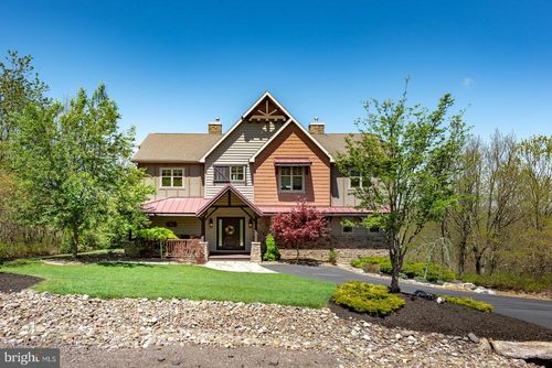 968 Scots Pine Ln, Hazle Township, PA, 18202-3443 | Card Image