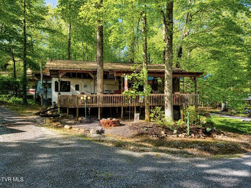 605 Lily Way, Cosby, TN, 37722 | Card Image