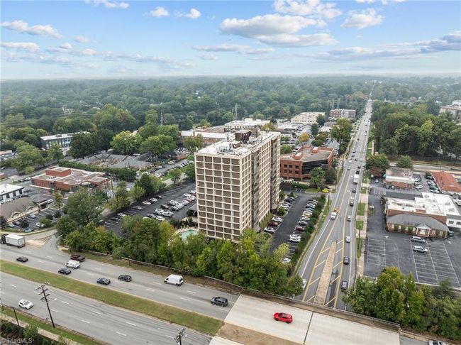UNIT-906 - 1101 N Elm St, House other with 2 bedrooms, 2 bathrooms and null parking in Greensboro NC | Image 31