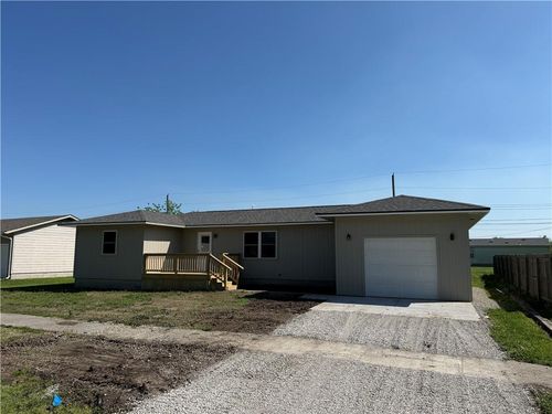 1515 Alleghaney St, Burlington, KS, 66839-2254 | Card Image
