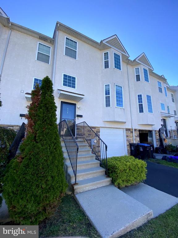Residential Lease in NORRISTOWN 3