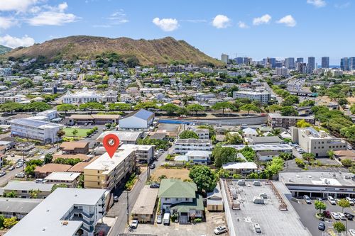 apt-41-24 Hialoa St, Honolulu, HI, 96817-3256 | Card Image