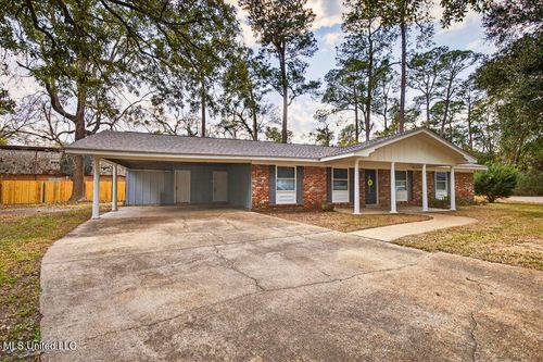 202 Ravens Court, Ocean Springs, MS, 39564 | Card Image