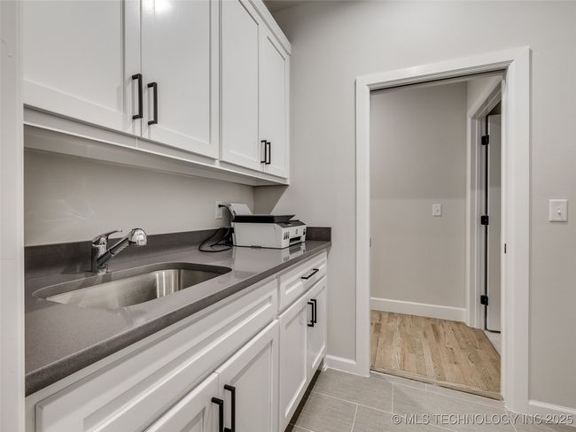5704 E 126 Th St S, House other with 4 bedrooms, 4 bathrooms and null parking in Bixby OK | Image 47