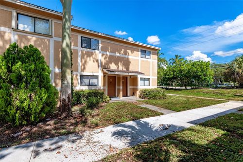 9481 Palm Cir N, Pembroke Pines, FL, 33025-1171 | Card Image