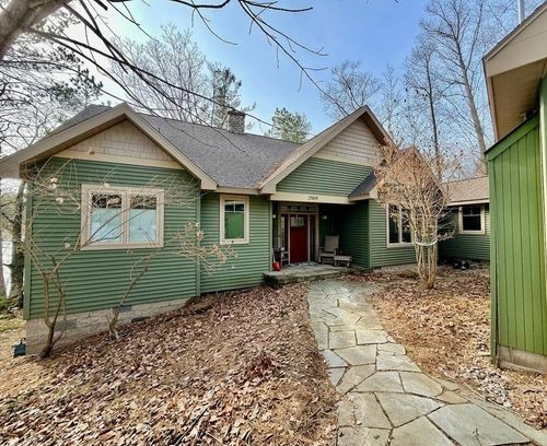 2969 Crescent Shores Dr, Traverse City, MI, 49685-9643 | Card Image