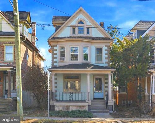 944 E High St, POTTSTOWN, PA, 19464-5733 | Card Image