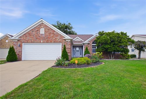 14 Fairfield Ln, Charleston, IL, 61920-3654 | Card Image