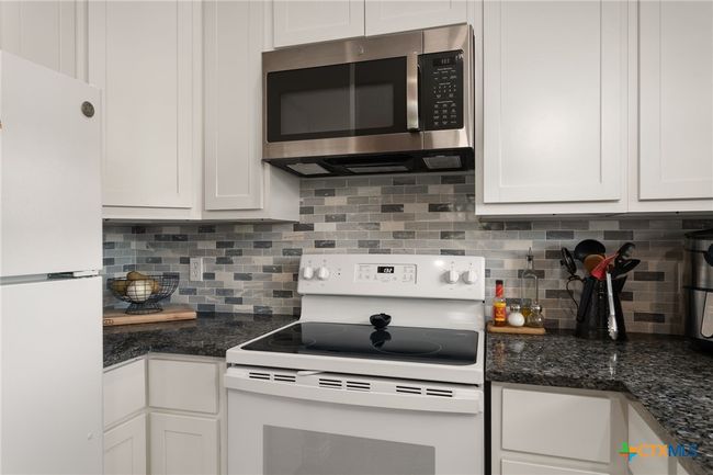 185 Yaupon Dr, House other with 2 bedrooms, 1 bathrooms and null parking in Sheridan TX | Image 10