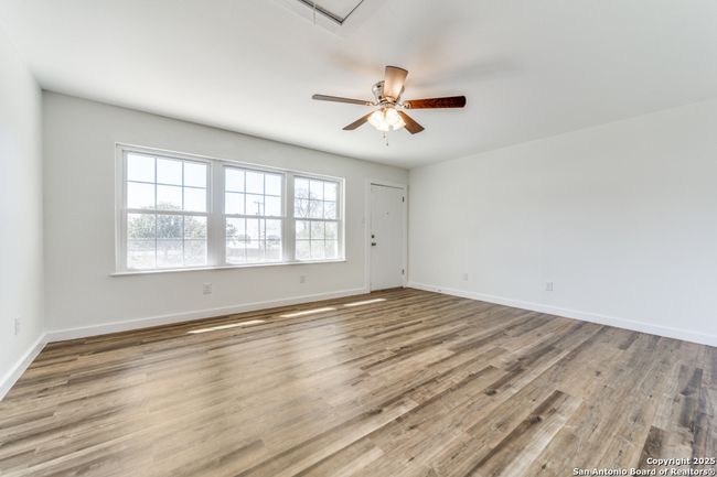 124 Herweck Dr, House other with 4 bedrooms, 3 bathrooms and null parking in Castle Hills TX | Image 19