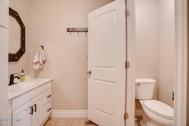3035 S Big Hollow Rd, House other with 8 bedrooms, 5 bathrooms and null parking in Daniel UT | Image 18