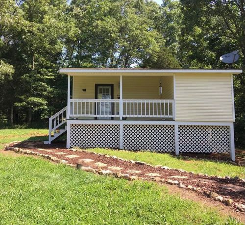 381 Frying Pan Ln, Pittsville, VA, 24139-2616 | Card Image
