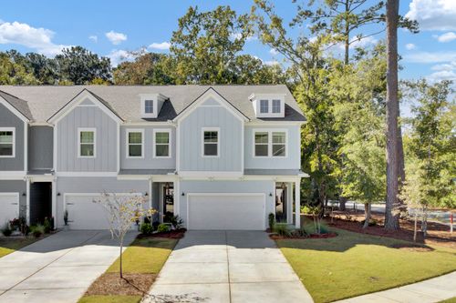 2625 Balena Dr, Mount Pleasant, SC, 29466-8261 | Card Image