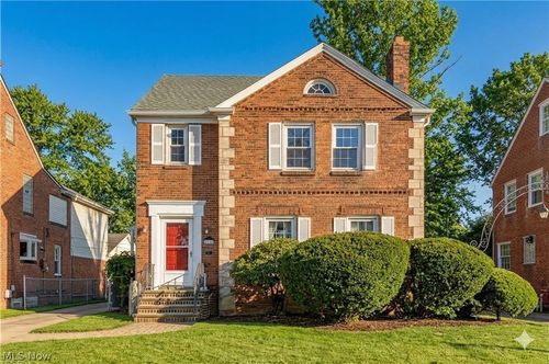 2317 Canterbury Rd, University Heights, OH, 44118-3627 | Card Image
