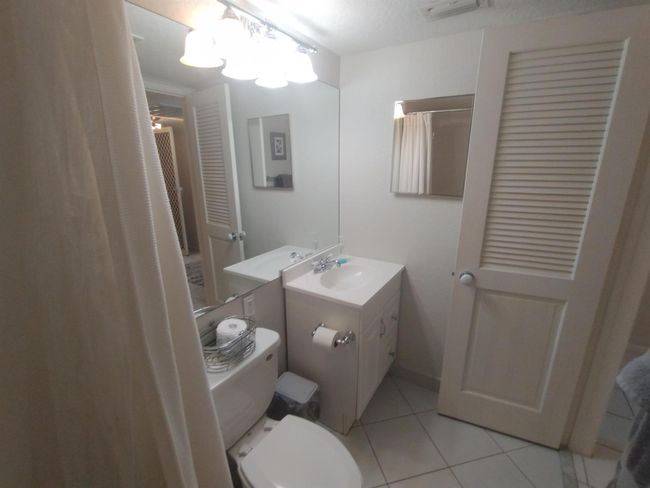 APT-218B - 4502 N Federal Hwy, Condo with 2 bedrooms, 2 bathrooms and null parking in Lighthouse Point FL | Image 22