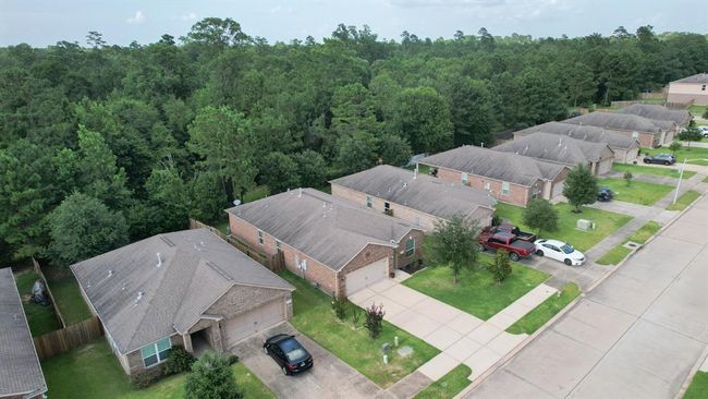 7551 Fettle Ln, House other with 3 bedrooms, 2 bathrooms and 2 parking in Conroe TX | Image 43