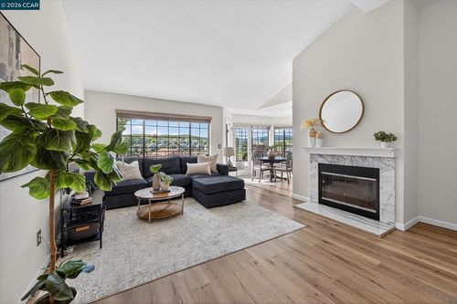 unit-203-83 Tahoe Ct, San Ramon, CA, 94582-4865 | Card Image
