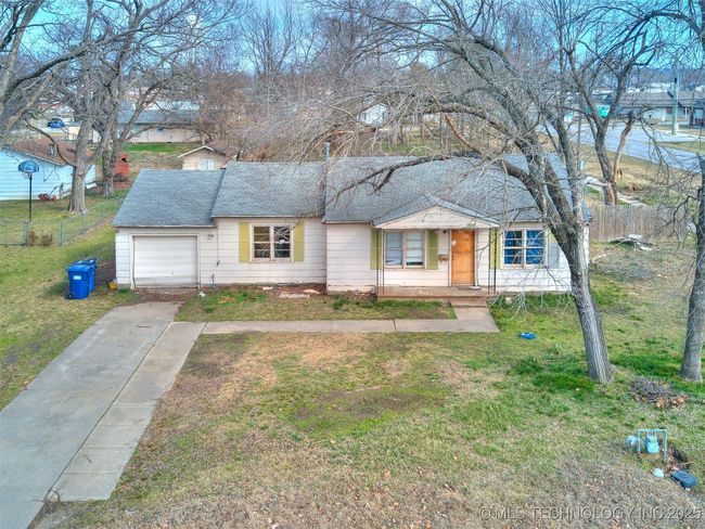 102 N Hayden St, House other with 3 bedrooms, 1 bathrooms and null parking in Chouteau OK | Image 30