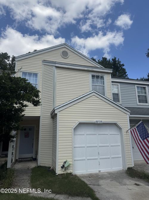 8508 Sturbridge Cir W, Jacksonville, FL, 32244-6186 | Card Image
