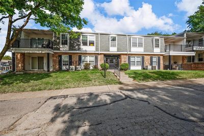 H - 1677 Herault Place, Condo with 1 bedrooms, 1 bathrooms and null parking in St Louis MO | Image 3