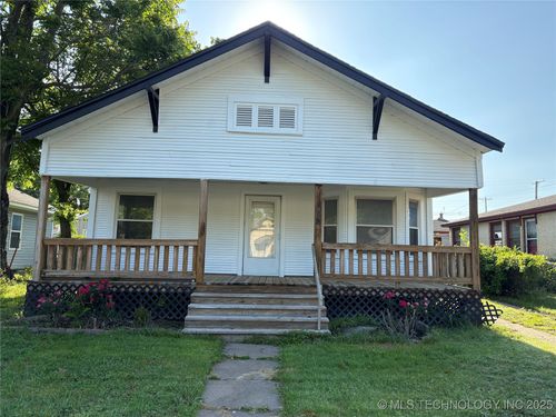 108 N Creek Ave, Bartlesville, OK, 74003-3009 | Card Image