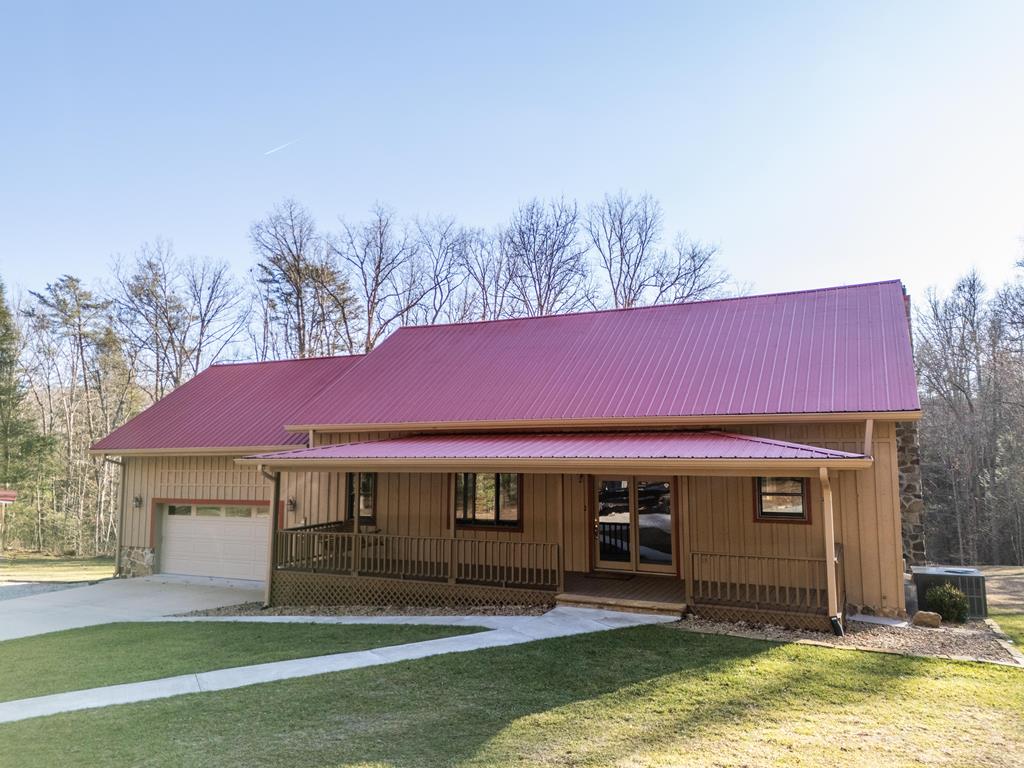 Mountain Laurel Trl, Monterey, TN 38574