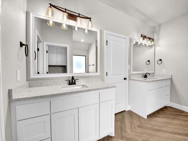 10008 Valley Oak Ct, House other with 4 bedrooms, 2 bathrooms and null parking in Springtown TX | Image 15